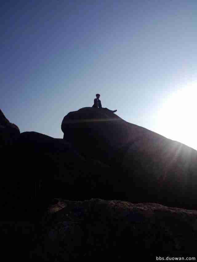 沧桑背影伤感带字展示