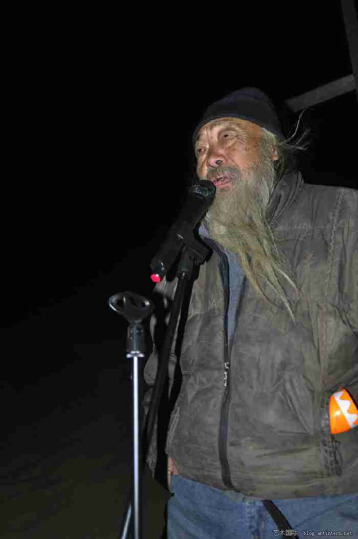 白发记沧桑即性抒豪情