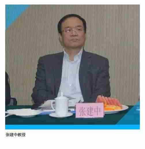 看到父亲满脸的沧桑