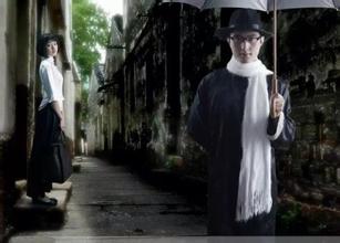 伤就只剩下沧桑的坦荡