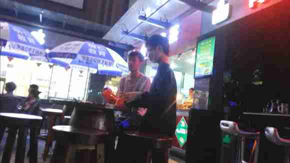 图美女喝酒图片伤感喝酒图片伤感