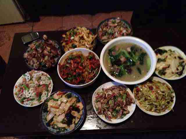 吃饭喝酒图片梦见喝酒吃饭