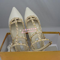 多位美女相中的鞋子啊