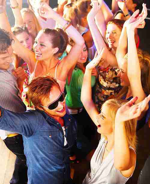 喝酒看男人性格不喝酒男人比较顽固;啤酒与