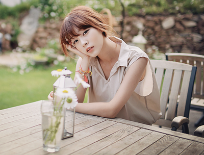 暗香浮动的忧伤女生图片