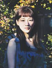 喜欢爱笑的女生有时又带点小伤感