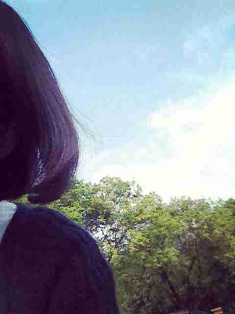 原宿风伤感半身微信非主流女生头像