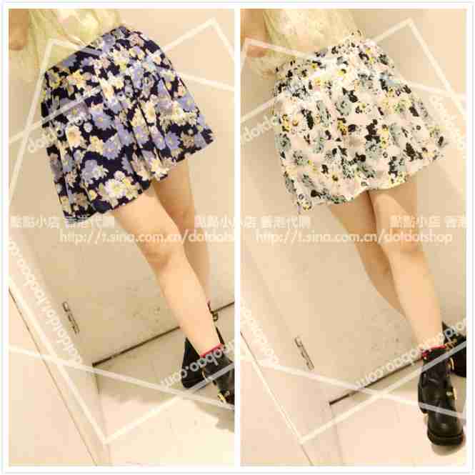 喜欢的美眉别错过侧面有开叉这几很复古哦