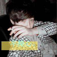 孤独男生看海背影头像