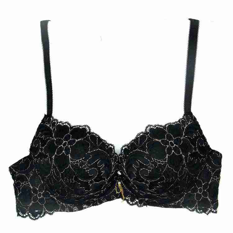 清新的白色底布上