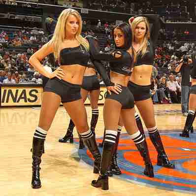 美女队员反对不卫生