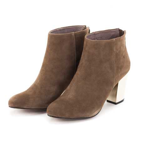 女强人寻得迟到爱情