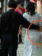 一对大学生情侣图