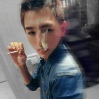 微信头像抽烟伤肺不伤心!