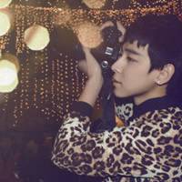 伤感抽烟的微信男生头像