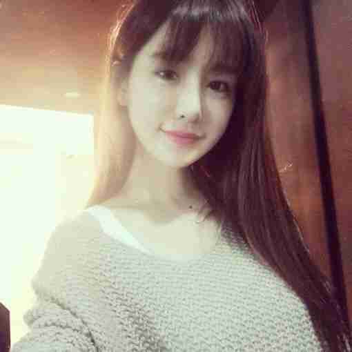 长头发美女头像女生头像长发背影侧面