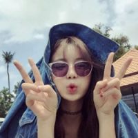 好看恶搞的美女微信头像