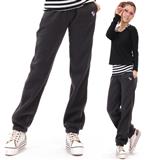 图案运动裤靓女