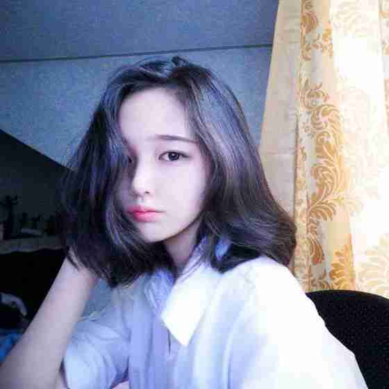 两个人的沉默女生微信头像