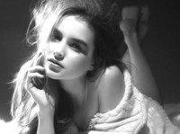 黑白个性欧美女生|x像素