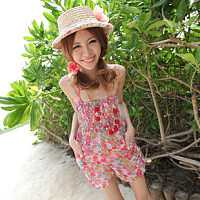 古典美女显瘦遮肚子泳衣