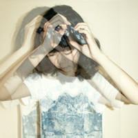 重影一女生头像