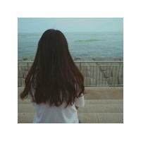 发女生背影头像