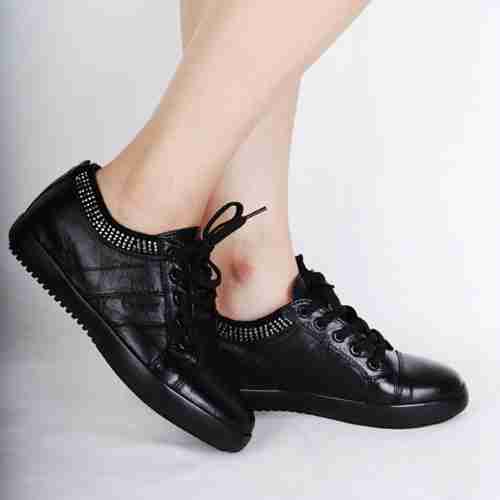 平跟单鞋真皮女鞋子