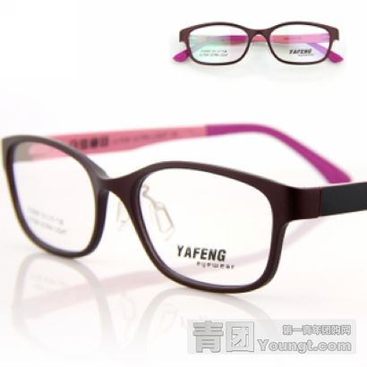 帅哥美女换眼镜了