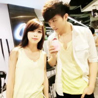 带纹身的女生头像