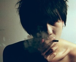 霸气黑社会拿枪头像