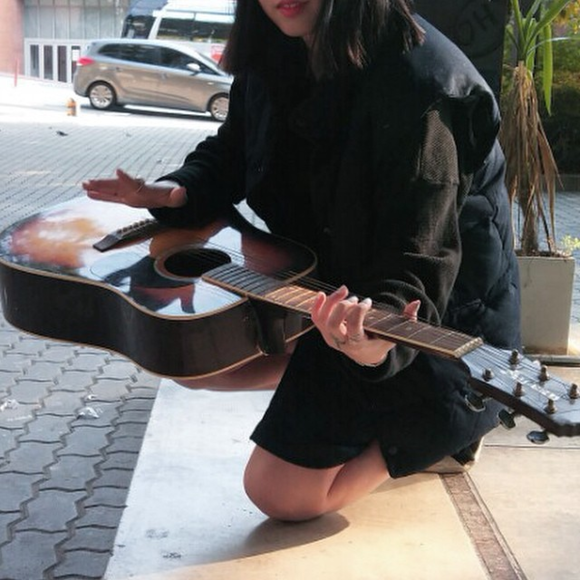 七柠韩系女头高清图