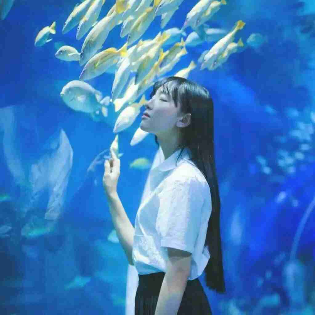 你跟不跟我走微信女生头像