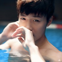 英伦清新风男生头像