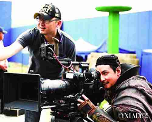 留霸气小胡子男人味十足