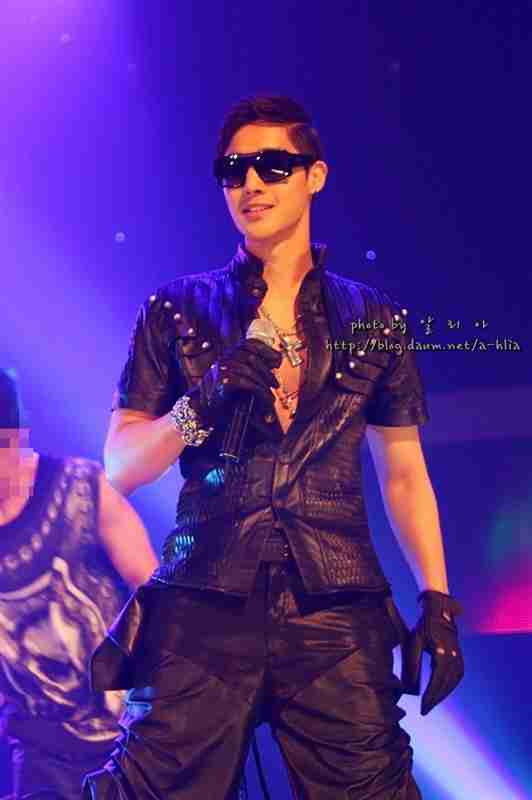 激情演绎男人味十足