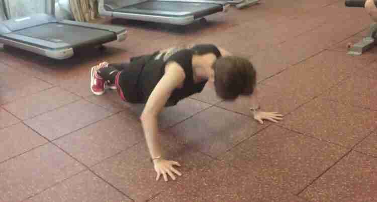 男人味十足的鹿晗!