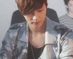 你是我遥不可及的梦帅哥