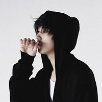 不算高清的男生标准头像