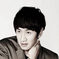 李光珠长颈鹿头像