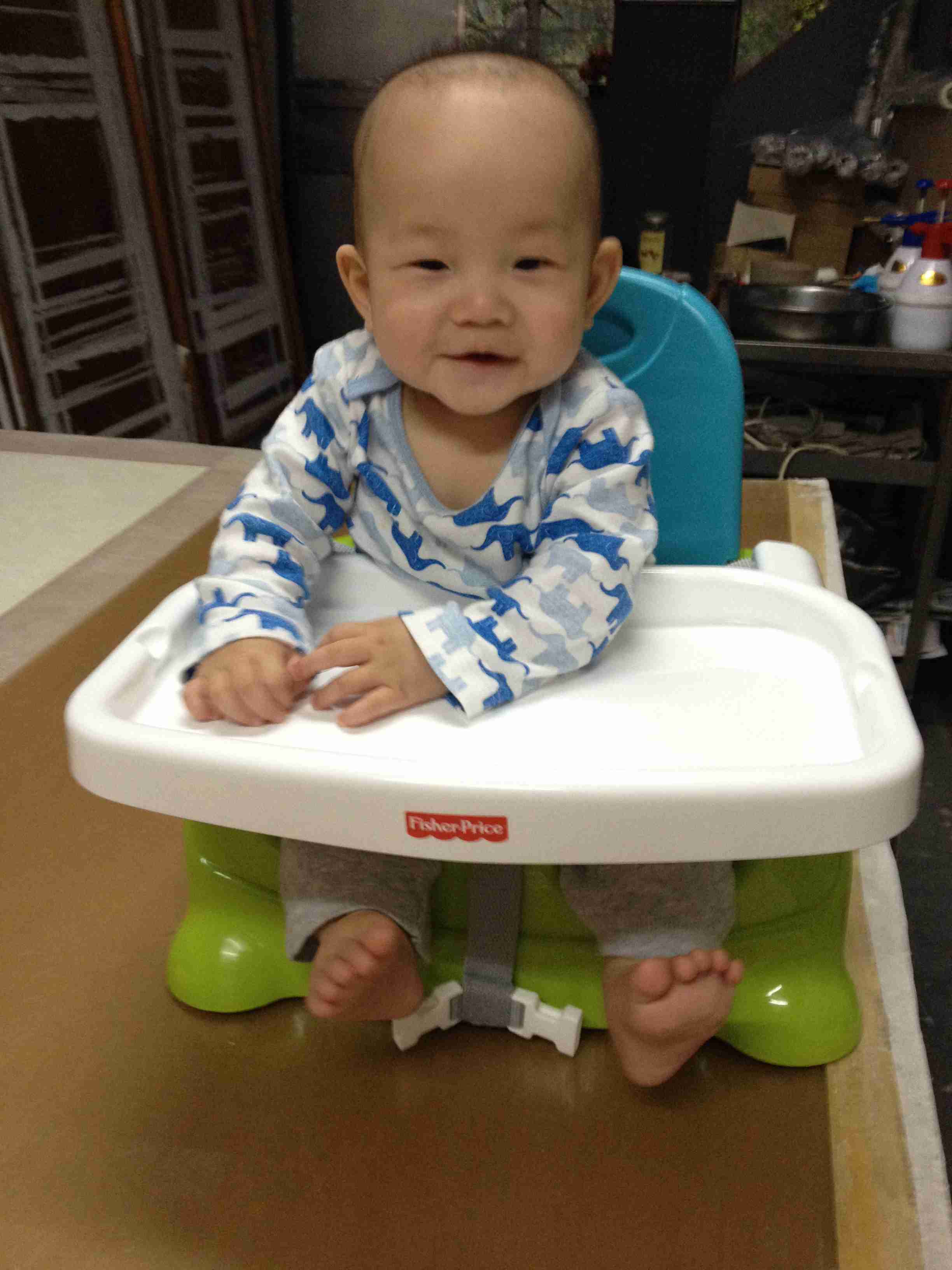 培养熊孩子餐桌礼仪的利器babybjorn