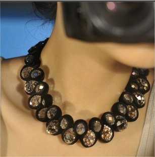 性感晚礼服绝配