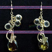 金色性感小野猫