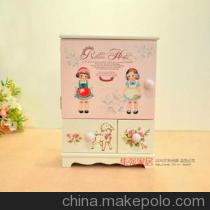 小女孩抽首饰盒韩国公主范儿