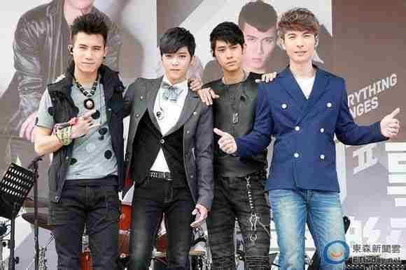 师兄弟感情好|bii毕书尽