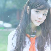 纯真乖巧的森系女生微信头像