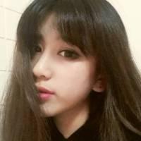 慢节奏女生意境空间微信头像