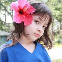 微信小女孩拿花头像图片