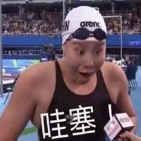 三个小孩搬砖的搞笑图片