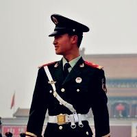 军人模样的微信头像